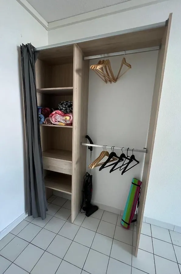 Le Studio 67 Vue Mer, Acces A La Plage Des Alizes Le Moule 0*,